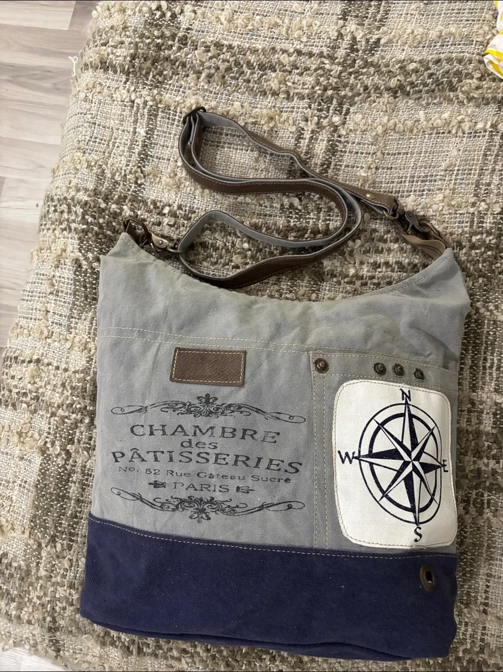 Clea Ray‎ Chambre Des Patisseries Hobo Bag
